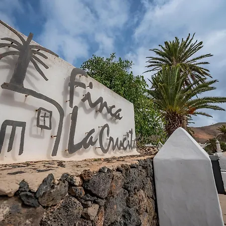 La Crucita - Arrieta Villa