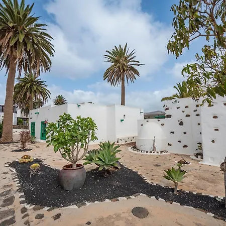 La Crucita - Arrieta Villa